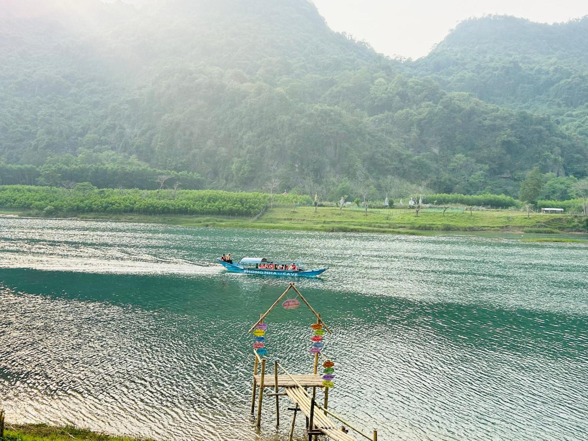 Son River House Phong Nha Exterior photo