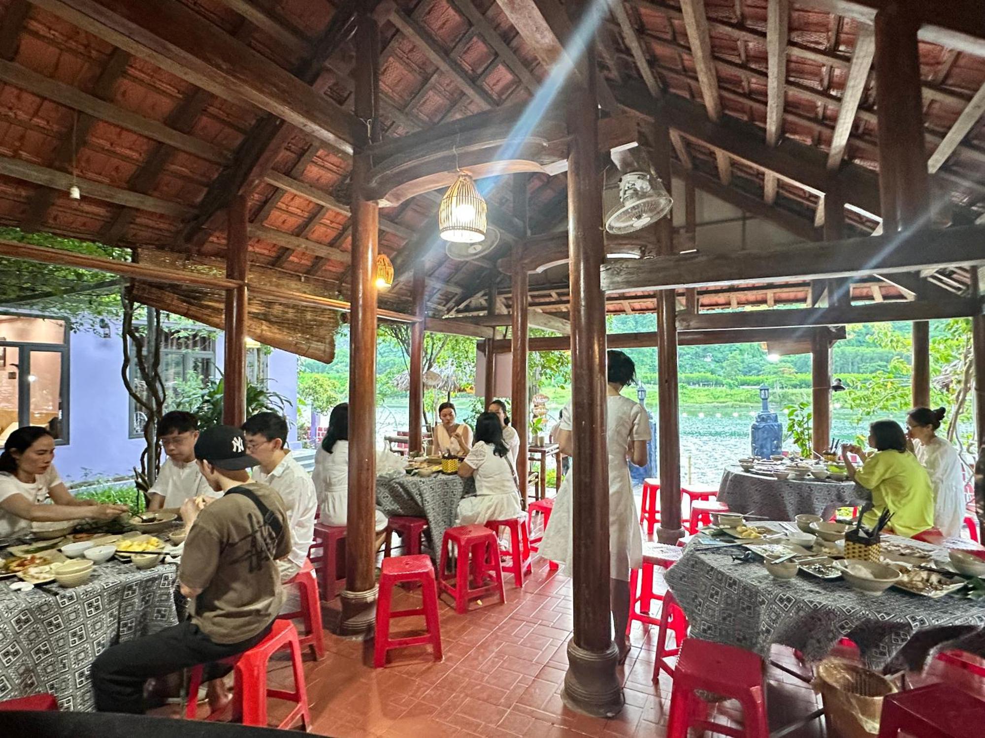 Son River House Phong Nha Exterior photo